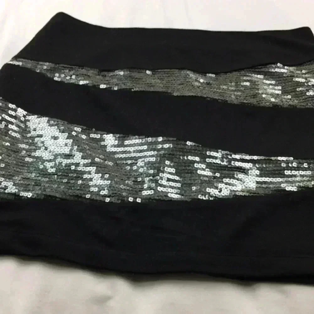 Forever 21 ladies skirt LG